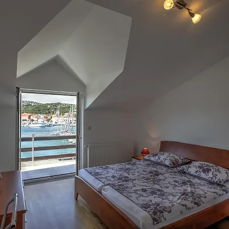 Appartamento By The Sea Jezera, Murter - 25262